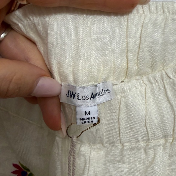 Johnny Was Button Back Linen Tank & Soller Wide Leg Pants - Picture 9 of 12